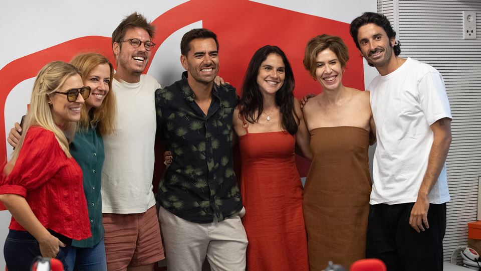 Fábio Porchat e il cast di "Agora É Que São Elas!" hanno fatto visita alla Colazione della RFM