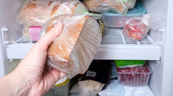 Congelar pão pode ter benefícios para a saúde, diz especialista Congelar pão pode ter benefícios para a saúde, diz especialista