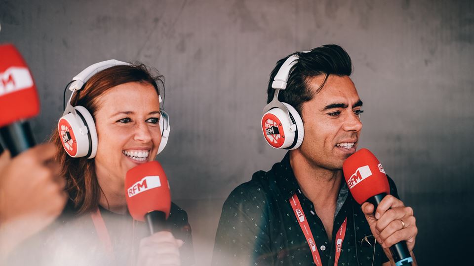 É INCRÍVEL... E TU ESTÁS A LESTE!