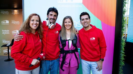 Ministra da Cultura defende bilhete de acompanhante gratuito