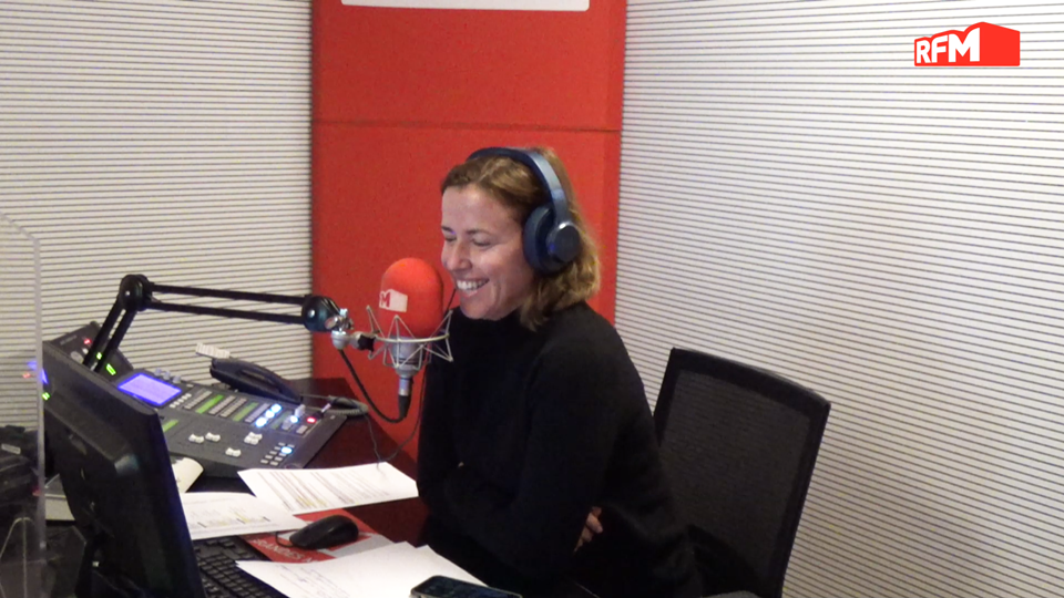 Mariana Alvim: A tua filha bateu no polícia!