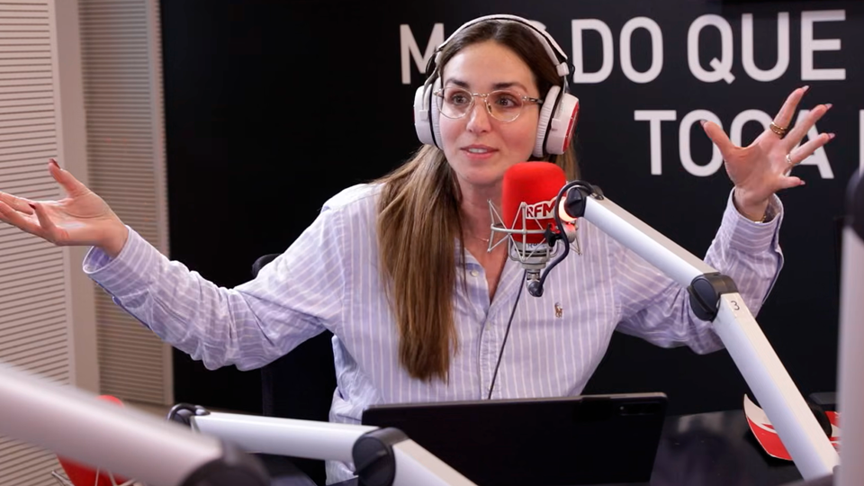 Rebeca Caldeira: "Não mexam no ar condicionado"