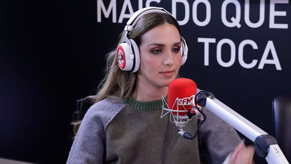 Rebeca Caldeira: "Maçãs que dão divórcio"
