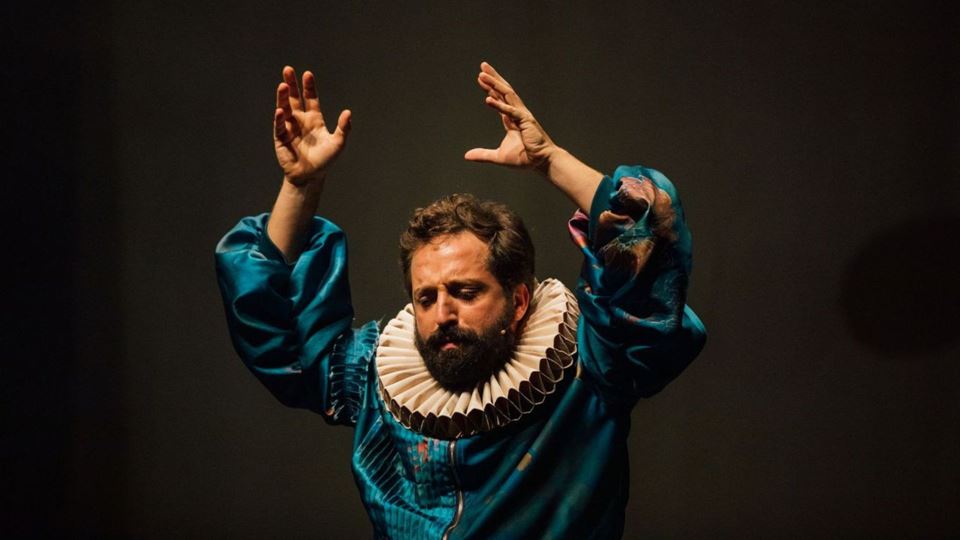 Gregório Duvivier traz "O Céu da Língua" de volta a Portugal