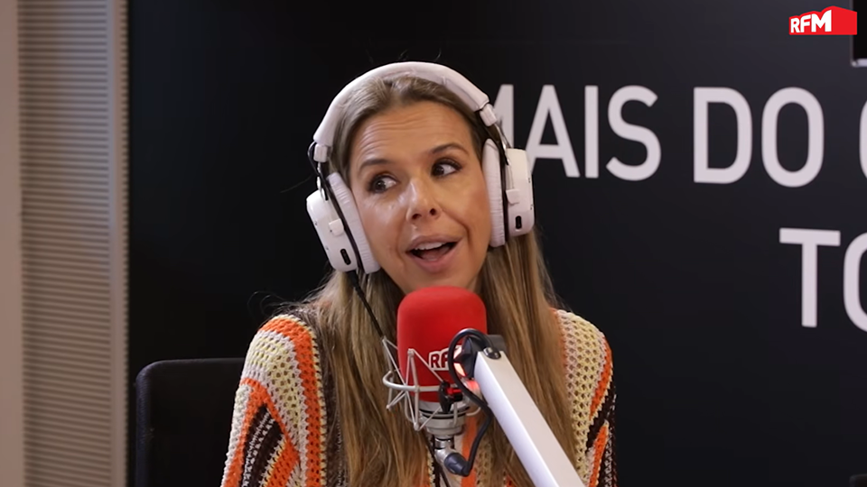 Ana Garcia Martins responde a festivais, feriados, Bimby e o bigode de Luís Pinheiro Ana Garcia Martins responde a festivais, feriados, Bimby e o bigode de Luís Pinheiro