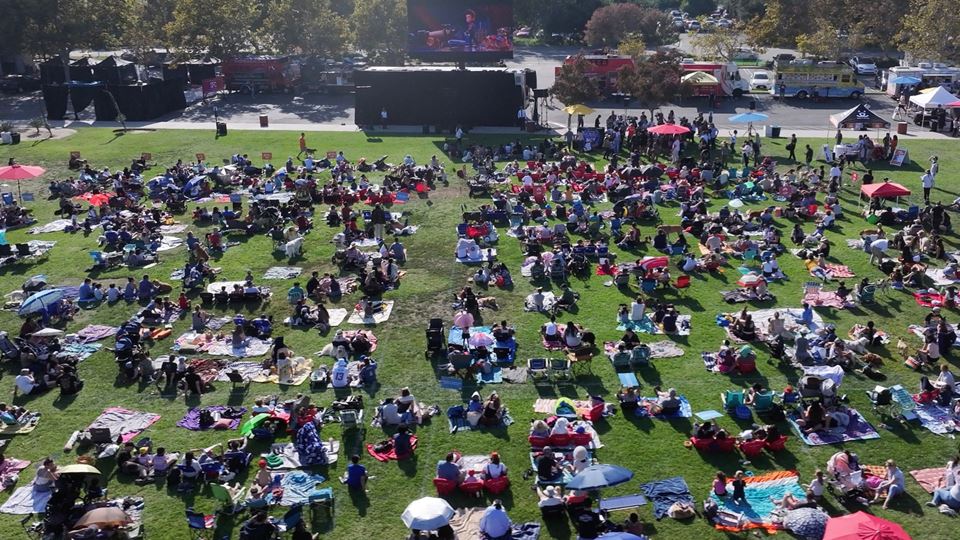 Este filme bateu o recorde do Guinness por ter o maior número de cães a assistir