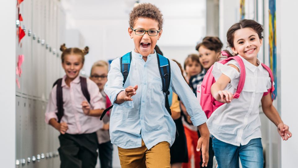 ​Neste regresso às Aulas, a Staples realiza desejos. Ganha vales de 100€ em material escolar!