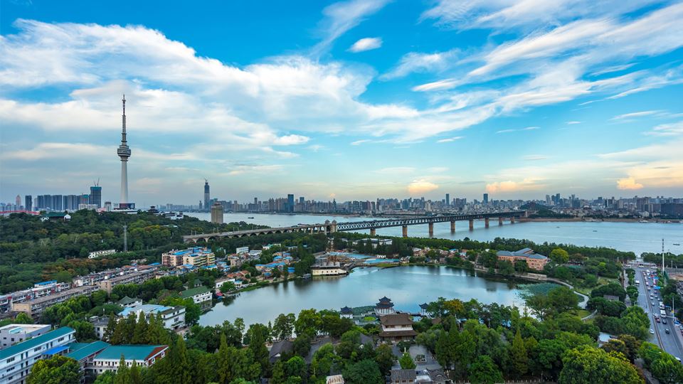 Wuhan... a cidade que ninguém quer conhecer